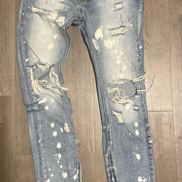 Mnml jeans never worn zipper sides on bottem of the legs. - Picture 4 of 4